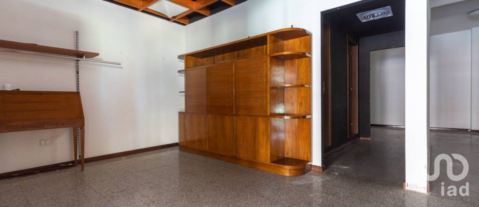 Shop / premises commercial of 300 m² in Castelfidardo (60022)