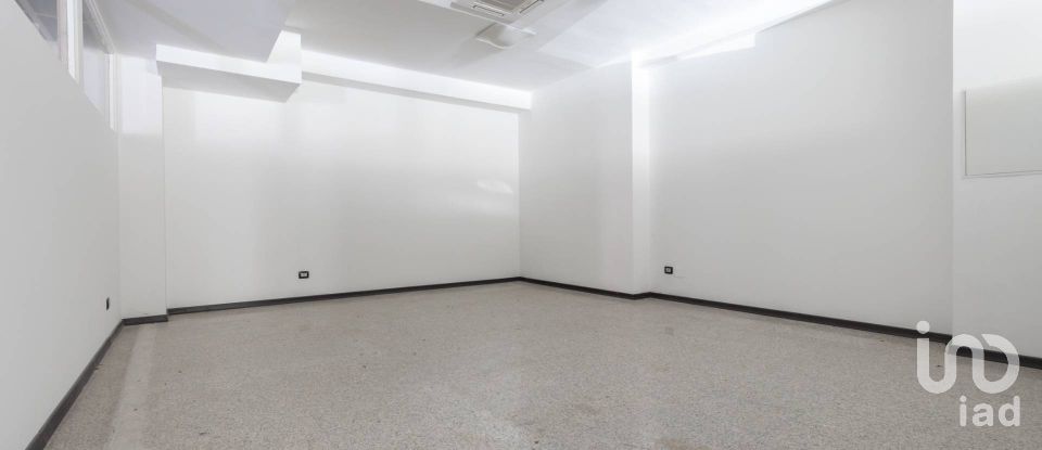 Shop / premises commercial of 300 m² in Castelfidardo (60022)