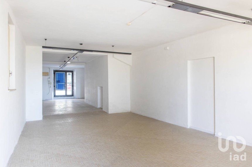 Shop / premises commercial of 77 m² in Agugliano (60020)