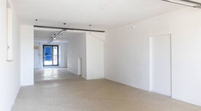 Negozio / locale commerciale di 77 m² in Agugliano (60020)