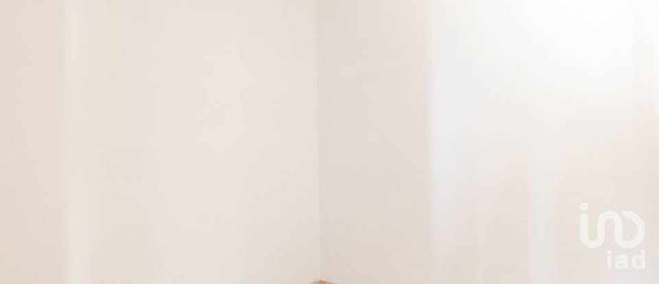 Negozio / locale commerciale di 77 m² in Agugliano (60020)