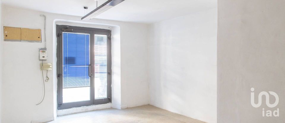 Negozio / locale commerciale di 77 m² in Agugliano (60020)