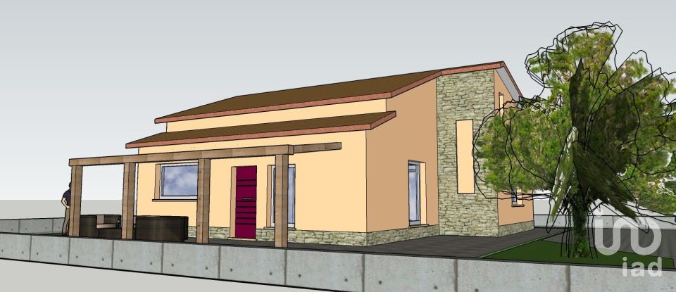 Terreno di 550 m² in Loreto (60025)