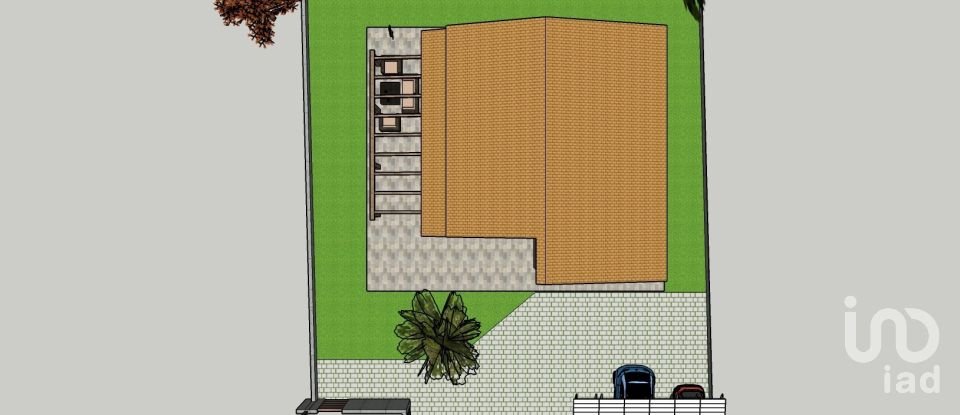 Terreno di 550 m² in Loreto (60025)