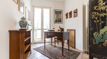 Casale 8 locali di 300 m² in Loreto (60025)