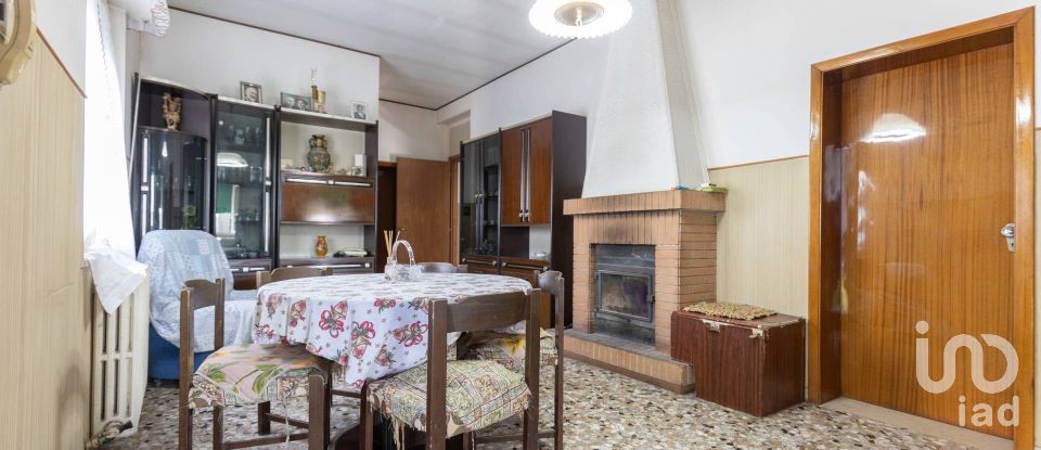 Casa indipendente 11 locali di 340 m² in Filottrano (60024)