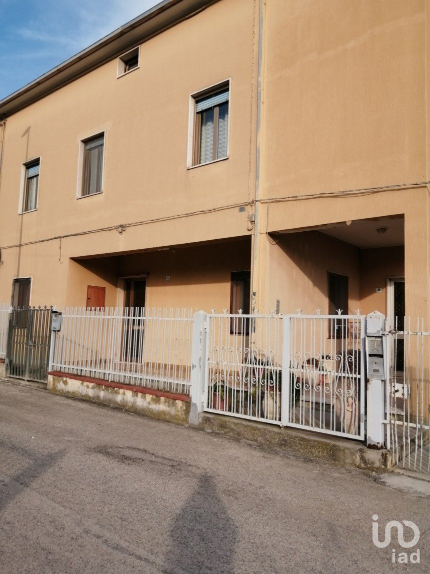 Apartment 7 rooms of 126 m² in Notaresco (64024)