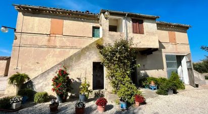 Casa indipendente 10 locali di 740 m² in Recanati (62019)