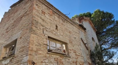 Country home 6 rooms of 180 m² in Castelfidardo (60022)