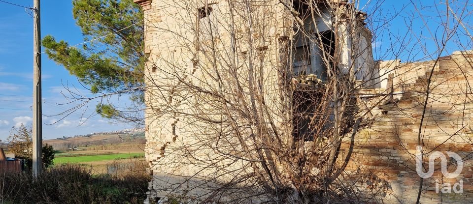 Country home 6 rooms of 180 m² in Castelfidardo (60022)