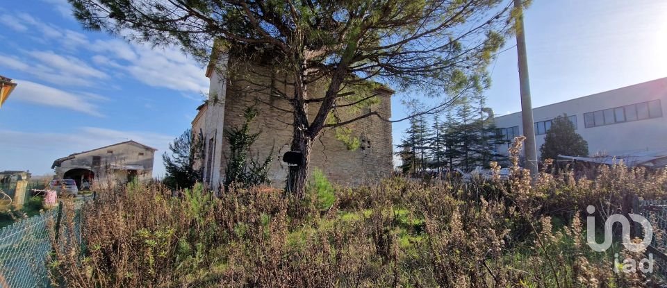 Country home 6 rooms of 180 m² in Castelfidardo (60022)