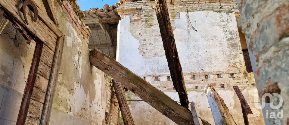 Country home 6 rooms of 180 m² in Castelfidardo (60022)