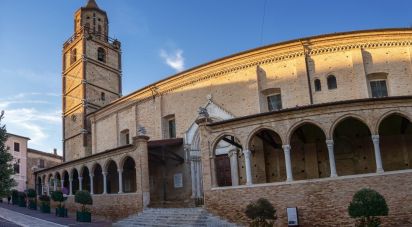 Palazzo / Stabile 5 locali di 70 m² a Città Sant'Angelo (65013)