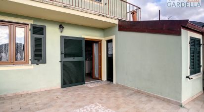 Casa indipendente / Villa 0 locali di 160 m² in Neirone (16040)