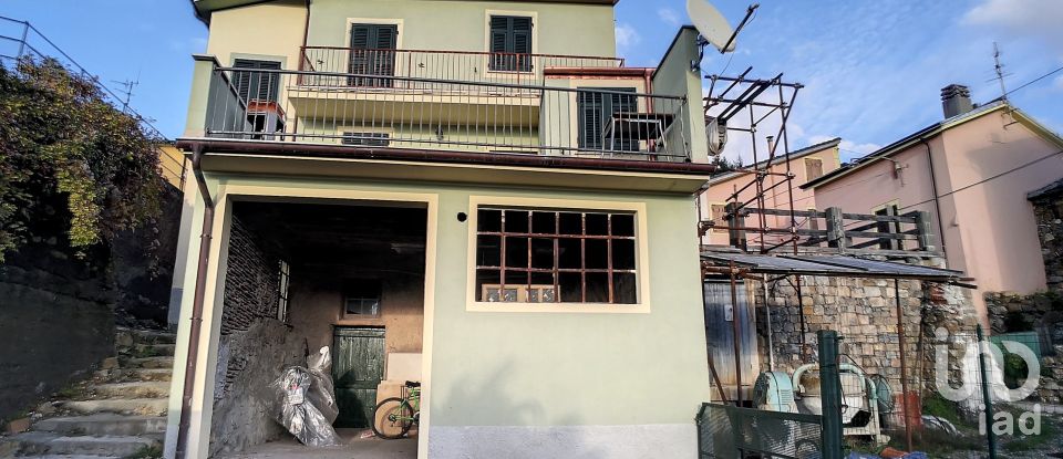 Casa indipendente / Villa 0 locali di 160 m² in Neirone (16040)