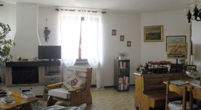 Three-room apartment of 107 sq m in Oleggio Castello (28040)
