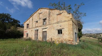 Rustico 4 locali di 100 m² in Montefano (62010)