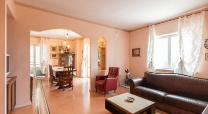Appartamento 5 locali di 170 m² a Montegranaro (63812)