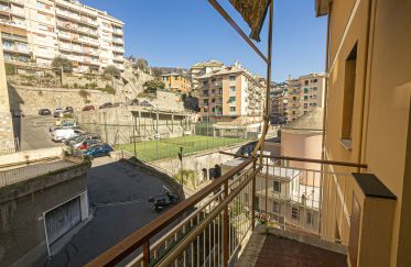 Appartamento 5 locali di 70 m² a Genova (16144)
