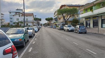 Varie superfici 3 locali di 70 m² a Alba Adriatica (64011)