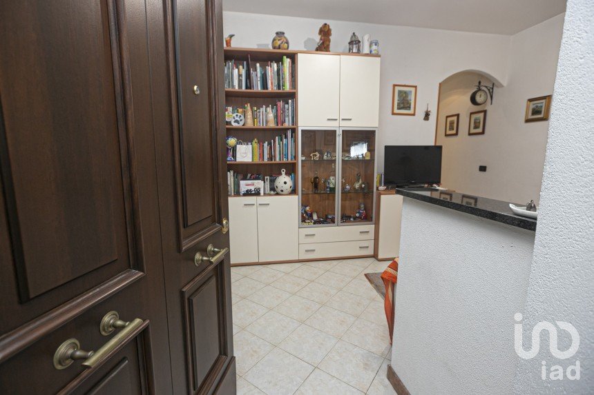 Appartamento 5 locali di 62 m² a Genova (16151)