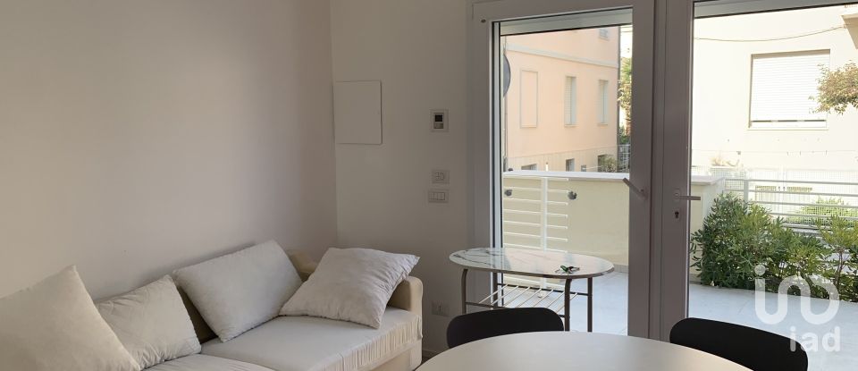 House boat 10 rooms of 218 m² in Potenza Picena (62018)