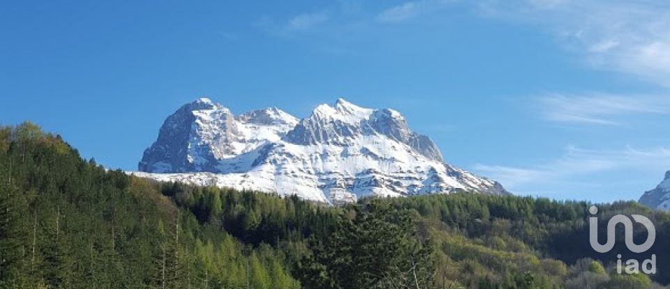 Farm 6 rooms of 160 m² in Monteprandone (63076)