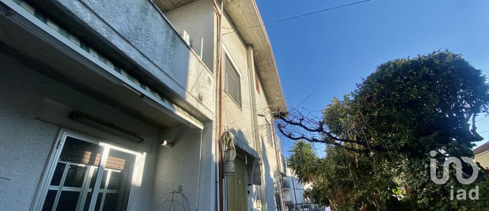 Casa indipendente / Villa 10 locali di 250 m² in Tortoreto (64018)