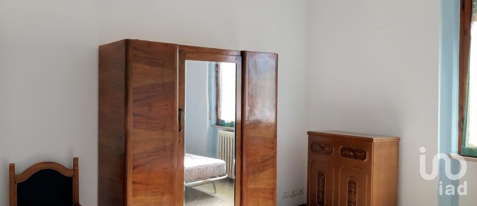 Apartment 5 rooms of 128 m² in Apecchio (61042)