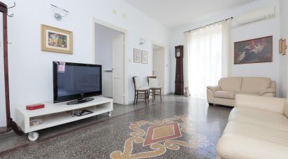 Quadrilocale di 100 m² a Genova (16153)