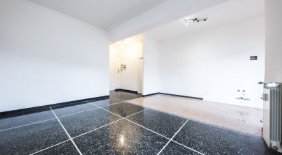Two-room apartment of 65 m² in Genova (16134)