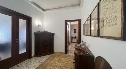 Apartment 8 rooms of 165 m² in Palermo (90144)