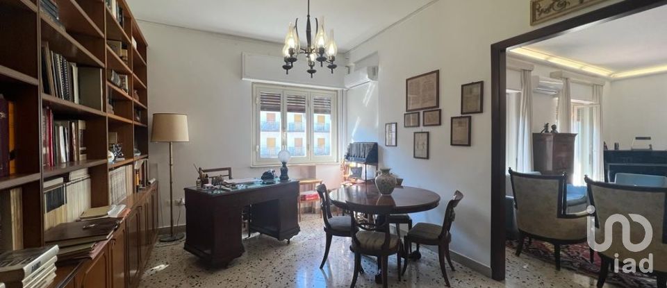 Appartamento 8 locali di 165 m² a Palermo (90144)