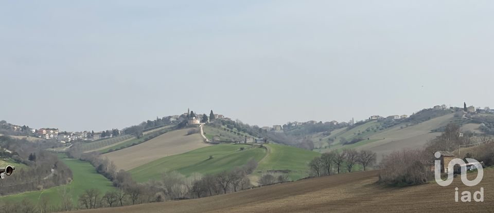 Casa indipendente / Villa 7 locali di 233 m² in Monte San Pietrangeli (63815)