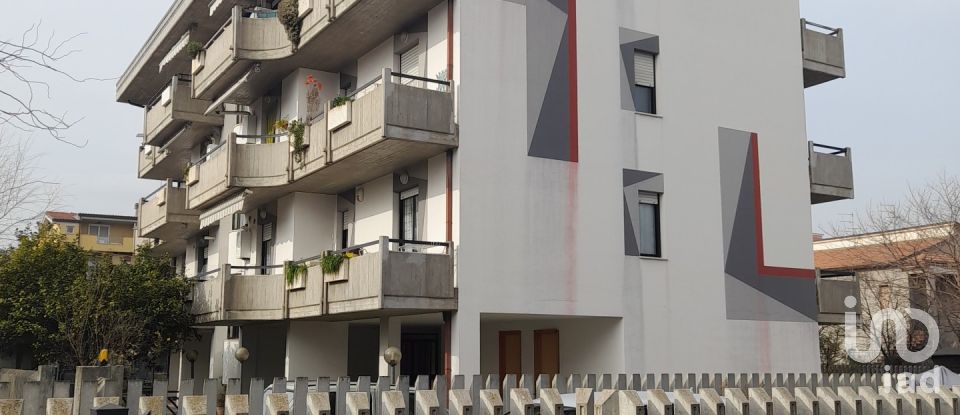 Appartamento 8 locali di 170 m² a Montesilvano (65015)