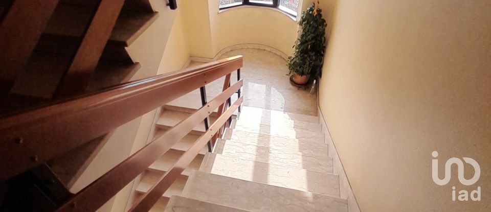 Apartment 8 rooms of 170 m² in Montesilvano (65015)