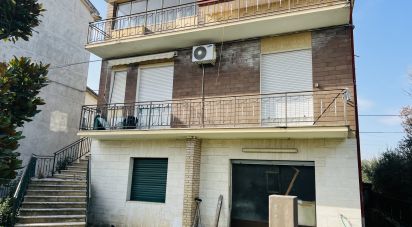 Appartamento 5 locali di 100 m² a Sant'Elpidio a Mare (63811)