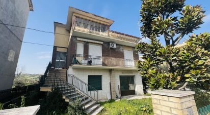 Appartamento 5 locali di 100 m² a Sant'Elpidio a Mare (63811)