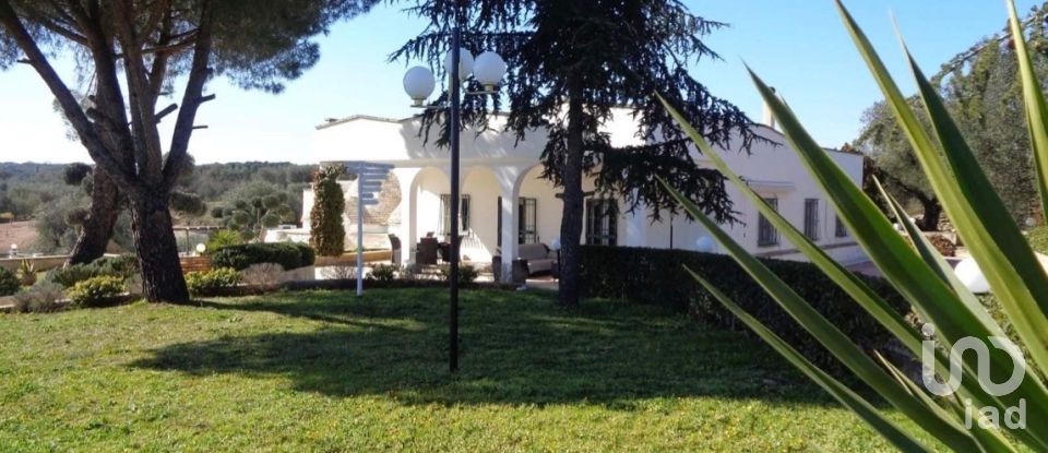 Villa 11 locali di 263 m² in Ceglie Messapica (72013)