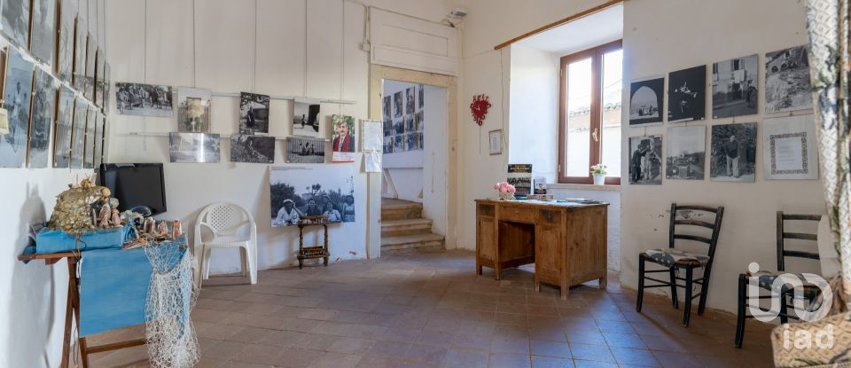 Casa 30 locali di 800 m² in Roseto degli Abruzzi (64026)