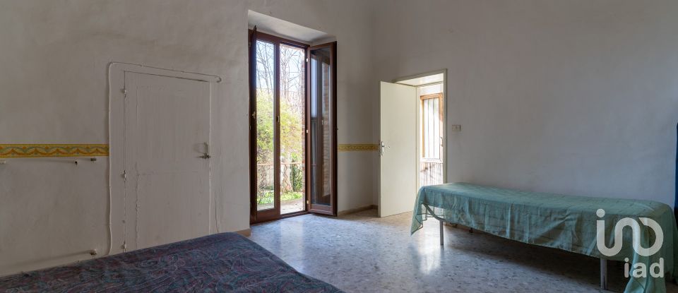 Casa 30 locali di 800 m² in Roseto degli Abruzzi (64026)