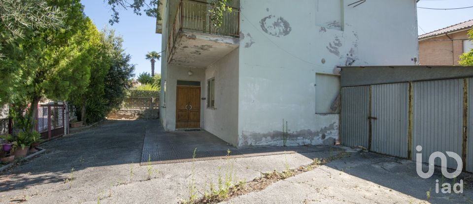 Casa indipendente 5 locali di 200 m² in Filottrano (60024)