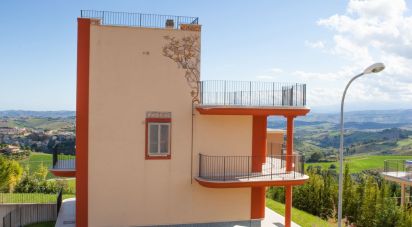 House boat 4 rooms of 118 m² in Offida (63073)