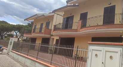 Immobile di prestigio 6 locali di 96 m² a Giulianova (64021)