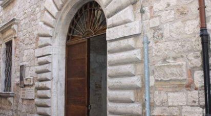 Appartamento 7 locali di 210 m² a Ascoli Piceno (63100)