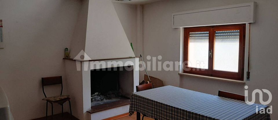 Casa indipendente / Villa 7 locali di 336 m² in Nereto (64015)