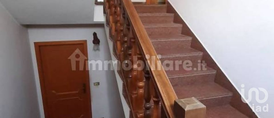 Casa indipendente / Villa 7 locali di 336 m² in Nereto (64015)