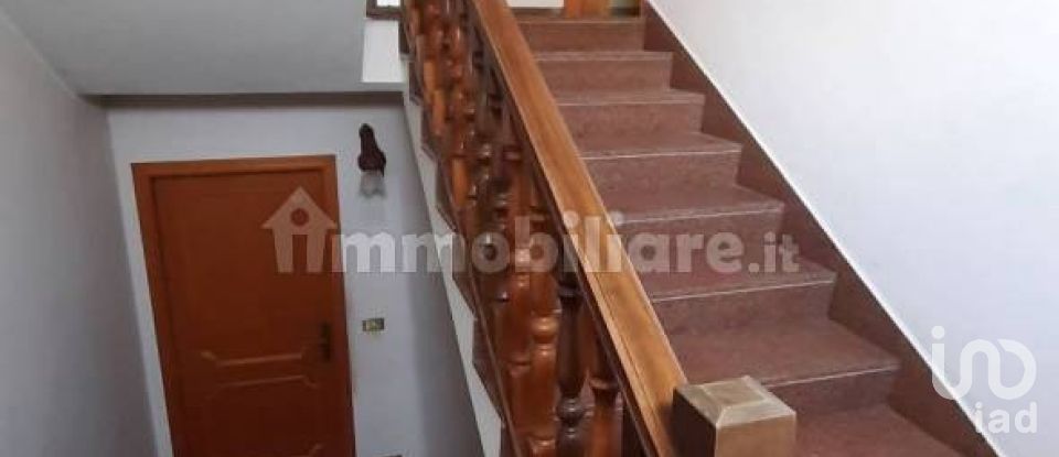 House 7 rooms of 336 m² in Nereto (64015)