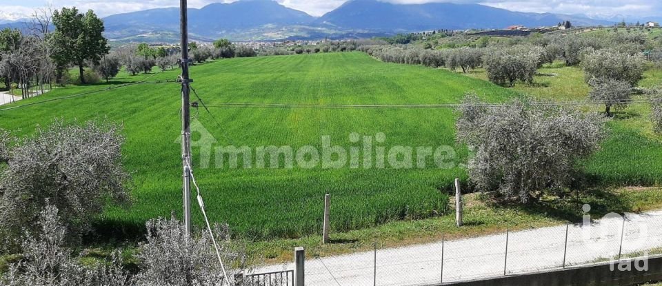 Casa indipendente / Villa 7 locali di 336 m² in Nereto (64015)