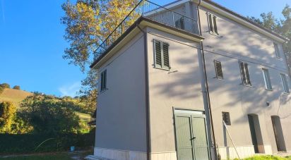 House/villa 7 rooms of 218 sq m in Montalto delle Marche (63068)